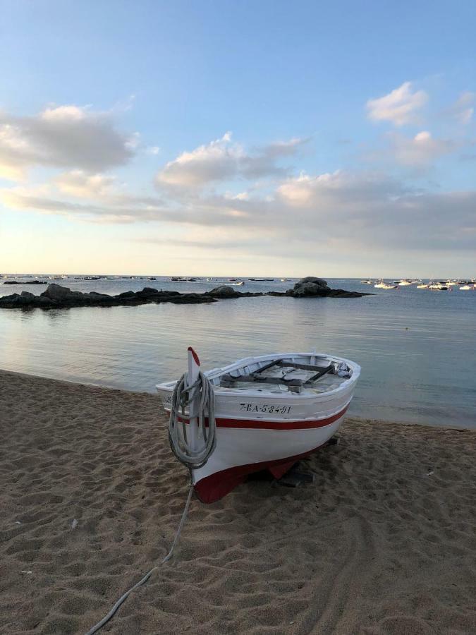 Apartamento Recien Reformado A 300 Metros Del Mar كاليلا دو بالافروجيل المظهر الخارجي الصورة